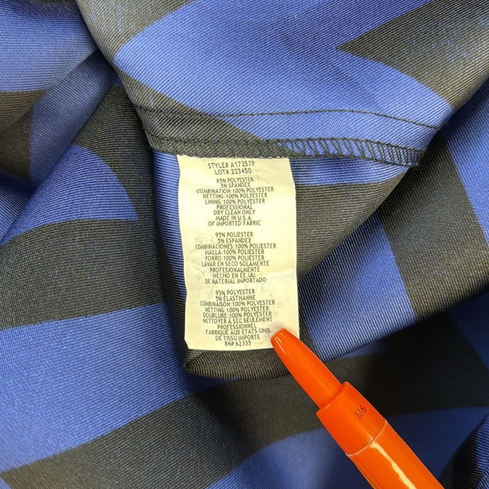 Betsy & Adam Sleeveless Mesh Waist Chevron Print Gown | Black/Blue | sz 8P | GUC - Picture 12 of 12
